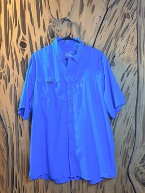 Under Armour Men's Fish Stalker HeatGear Vinted Button-Down – Size XL